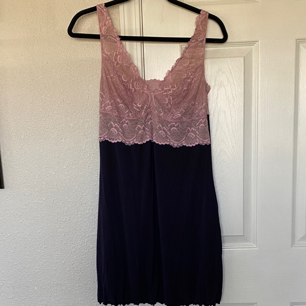 Samantha Chang Pink Lace and Navy Chemise
